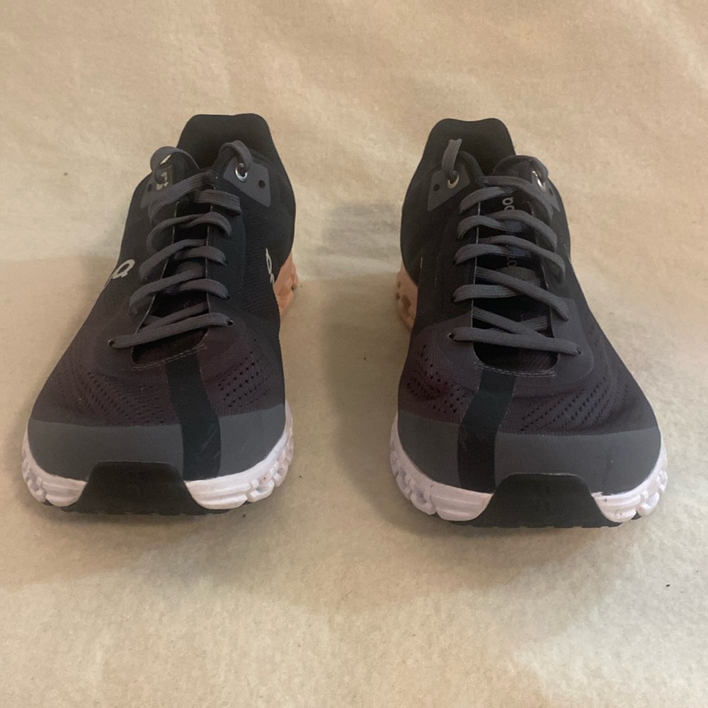 On Cloud. Cloud Flow Running Cross Training Sneak… - image 1